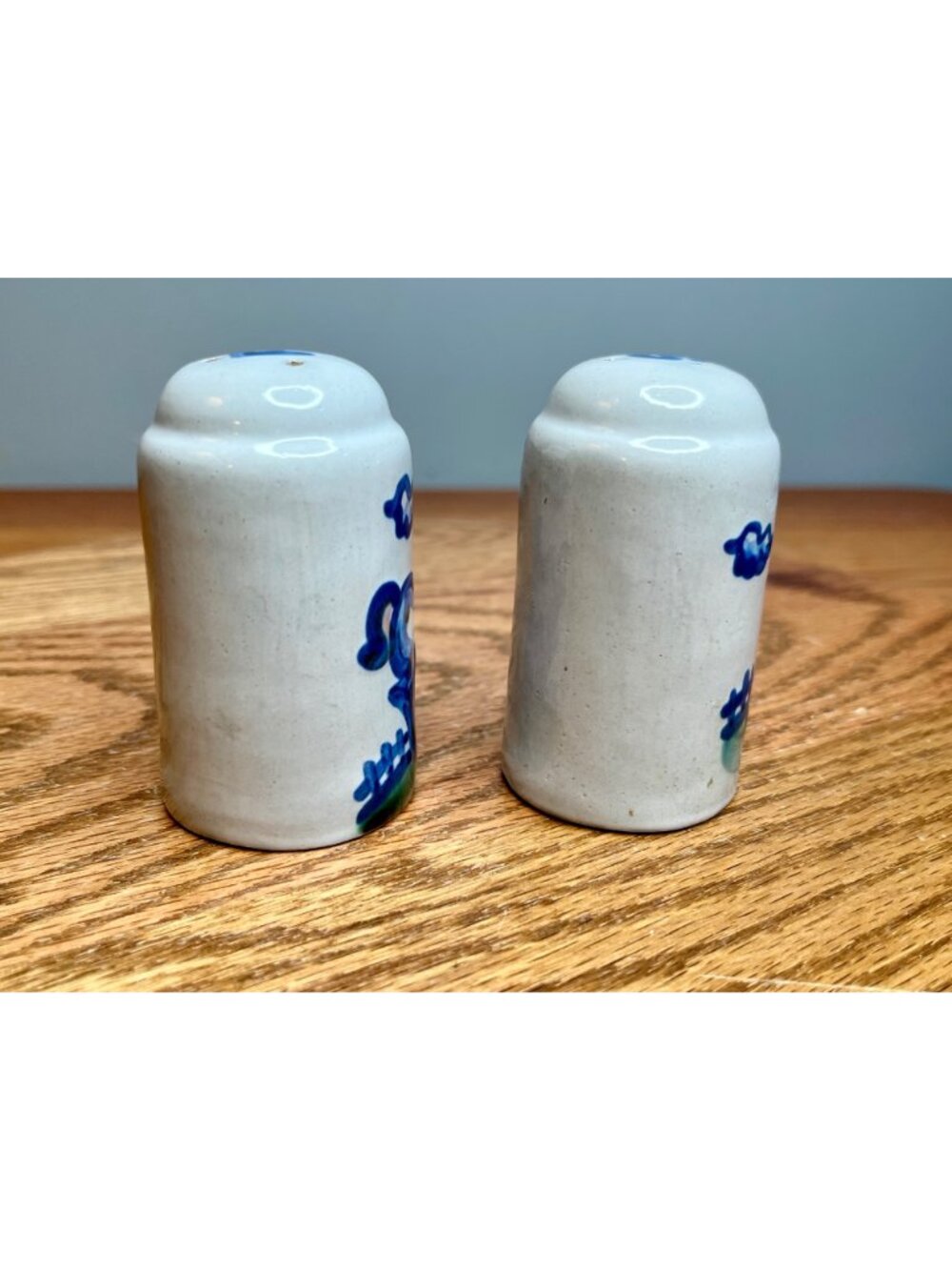 MA Hadley Country Scene Blue Salt and Pepper Shaker Set (3" tall) ; House and H - Picture 2 of 10